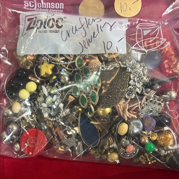 Crafters jewelry bag assortment - Picture 3 of 7